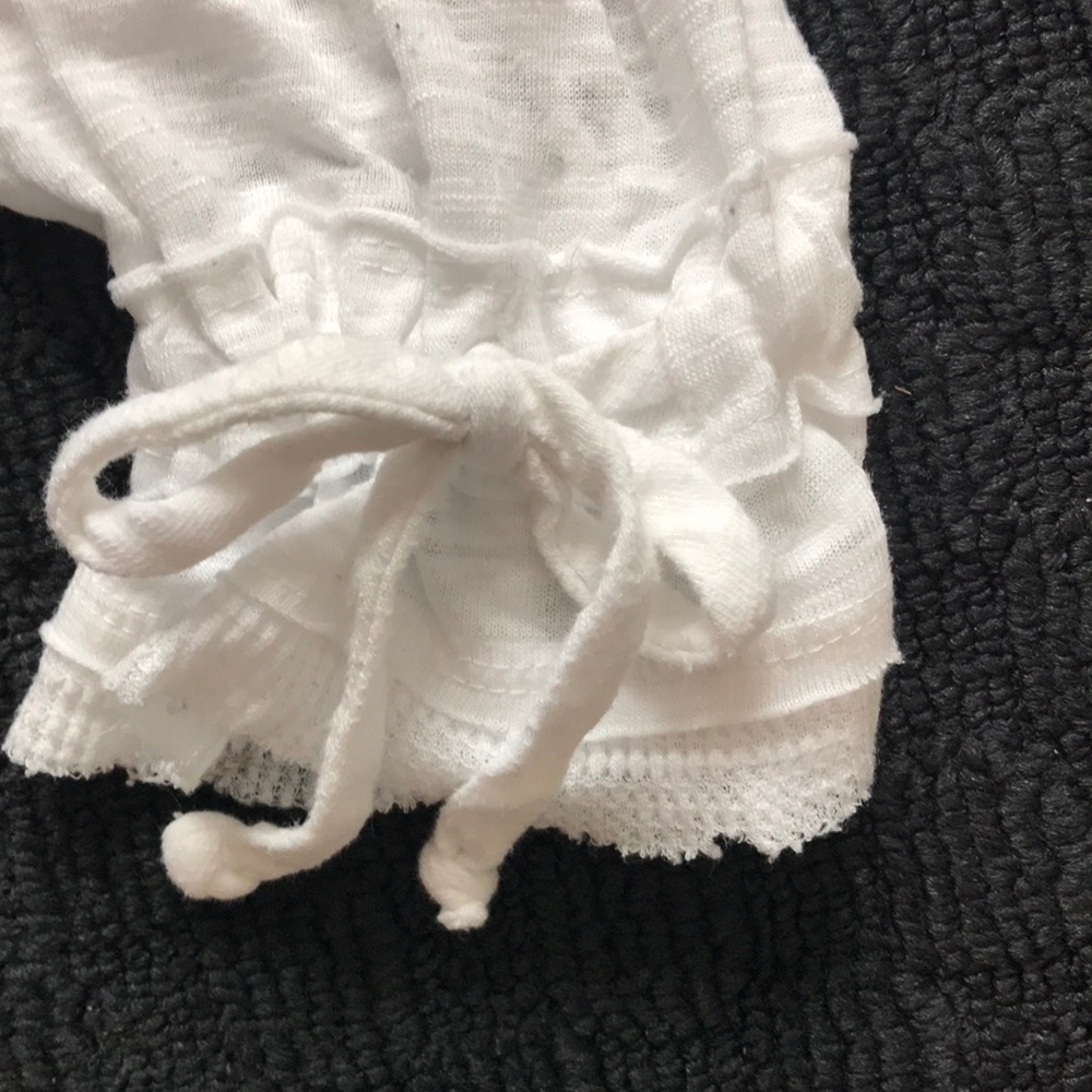 Free People long sleeve crop top cinch ruffle wrist & bottom - Picture 14 of 15